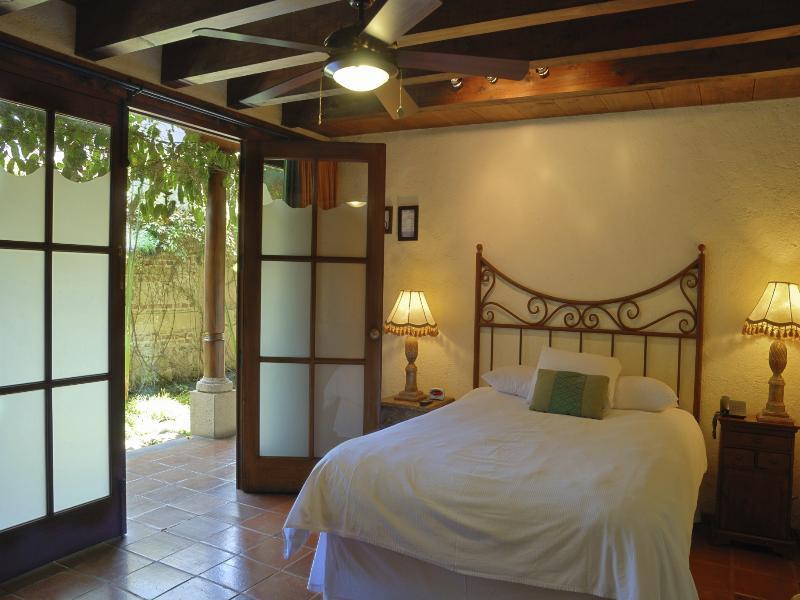 Hotel Lo De Bernal Antigua Dış mekan fotoğraf