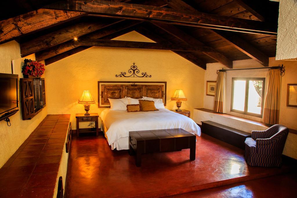 Hotel Lo De Bernal Antigua Dış mekan fotoğraf